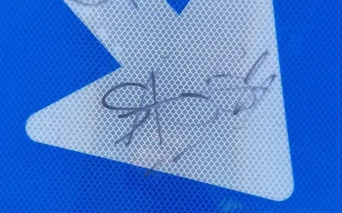 Our graffiti remover is safe for reflective traffic signage used in urban environments